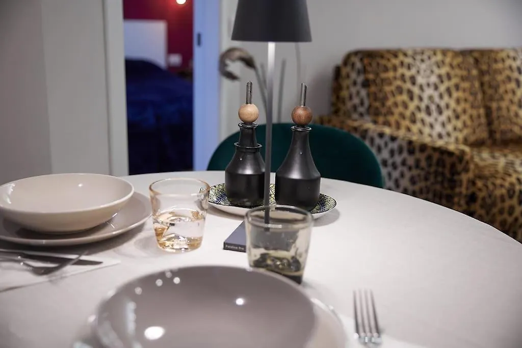 Moderno Bilocale Chic 8 Min Dal Duomo Apartment Milan