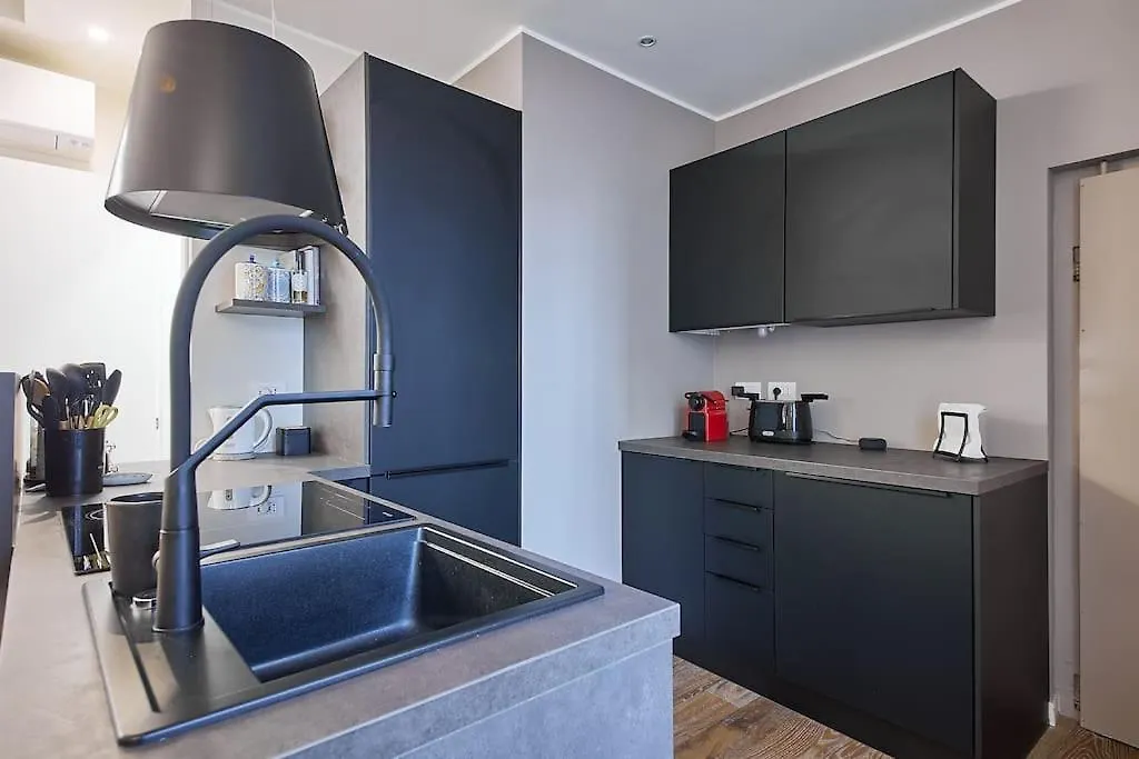 Moderno Bilocale Chic 8 Min Dal Duomo Apartment Milan Italy