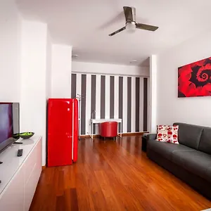 bright-new-house-in-milan.italymilanhotels.net/